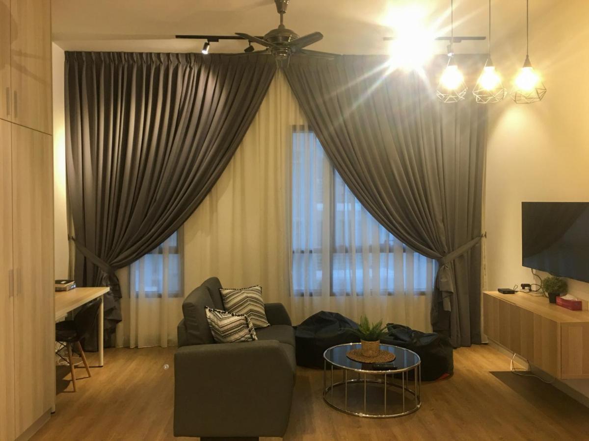 Zayah Homestudio Near Bukit Jalil / Mines Seri Kembangan Exterior foto