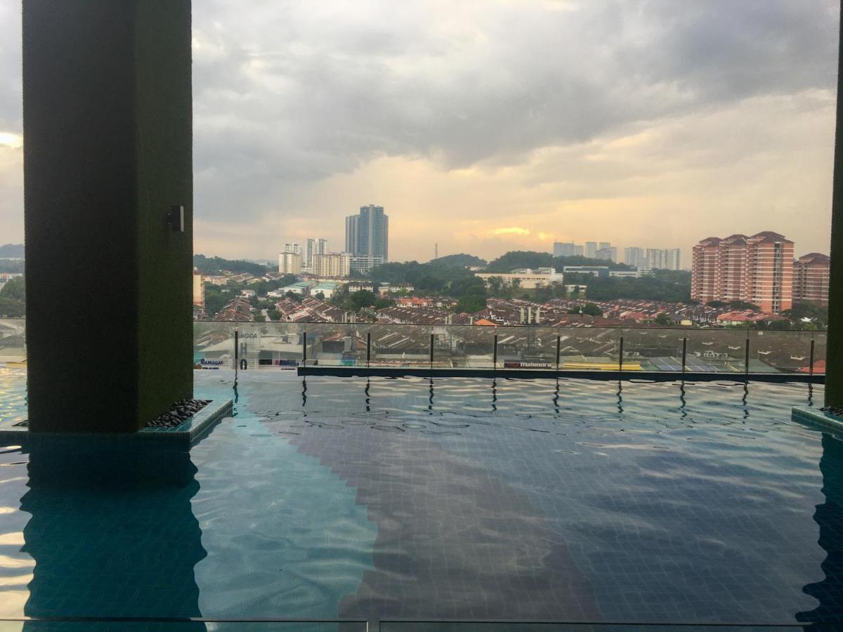 Zayah Homestudio Near Bukit Jalil / Mines Seri Kembangan Exterior foto