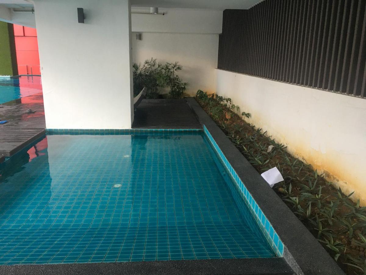 Zayah Homestudio Near Bukit Jalil / Mines Seri Kembangan Exterior foto